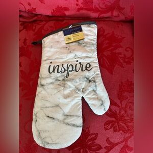 🌵 3/$15 Home Collection Marble grey design Oven Mitt (see description)